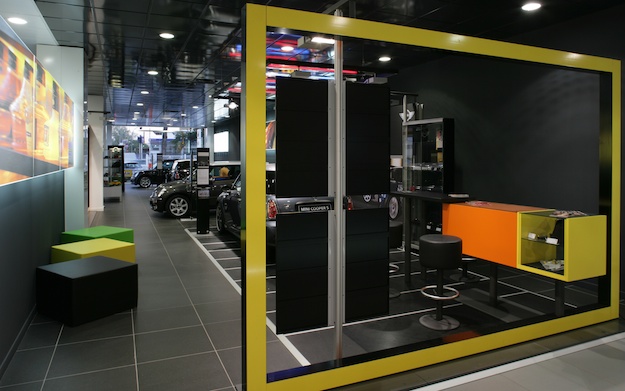 MINI  Showroom_6